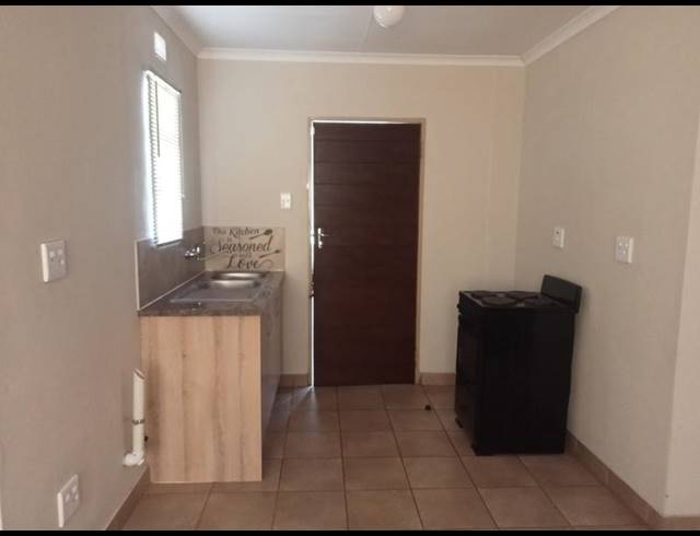 2 BEDROOM HOUSE FOR SALE IN SKY CITY